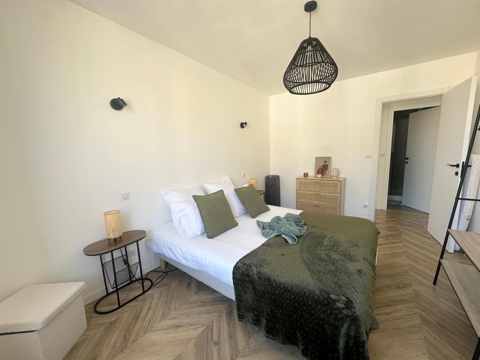 Appartement Cosy & Moderne 6 Personnes Centre Charleville-Mezieres - Ardennes 외부 사진